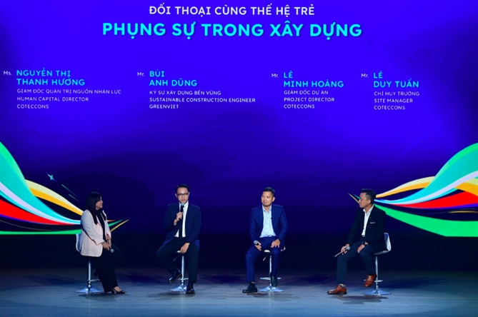 Đối thoại cùng các kỹ sư trẻ.