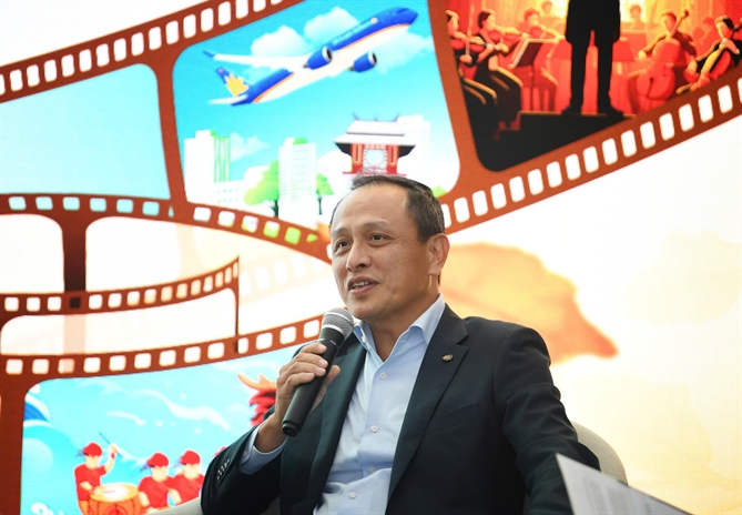 Ông Lê Hồng Hà, Tổng giám đốc Vietnam Airlines chia sẻ về ý nghĩa của chương trình “Chạm thu Hà Nội”