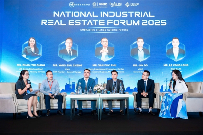 Kinh te toan cau bien dong va bai toan thu hut dau tu vao KCN Viet Nam