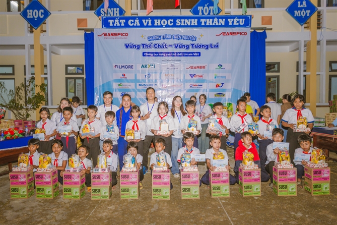 Hành trình “Vững thể chất, Vững tương lai” mang Trung thu đến gần 700 trẻ em vùng cao tại Đà Nẵng Nguồn sữa dinh dưỡng từ chương trình “Vững thể chất, Vững tương lai” sẽ góp phần thiết thực vào việc nâng cao thể chất, cải thiện sức khỏe cho trẻ em miền cao tại Đà Nẵng.