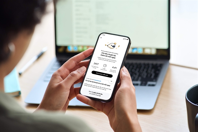 Người dùng đứng trước nhiều lựa chọn: Đâu là sản phẩm Sinh Lời Tự Động tối ưu? Techcombank Sinh Lời Tự Động hiện là một trong các sản phẩm trả lợi nhuận tối ưu nhất cho tài khoản thanh toán của khách hàng, mức lãi suất lên đến 4,4%/năm.
