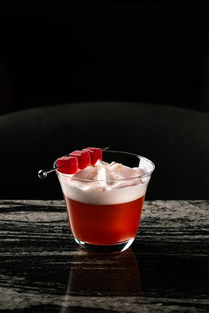 Khách Sạn Le Méridien Saigon: Gia hạn thành công Chứng nhận Green Globe 2025-2026 Cocktail “Be Simple” sáng tạo từ trái Sim Phú Quốc tại BARSON