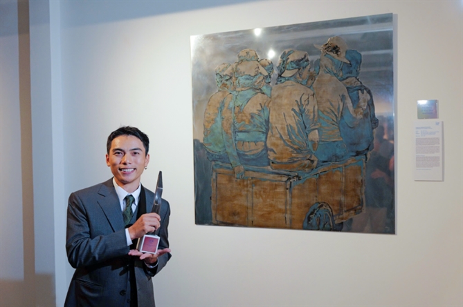 UOB Painting of the Year 2025: Tác phẩm khắc họa đời sống người lao động nhập cư đạt giải thưởng Hoạ sĩ Cao Văn Thục