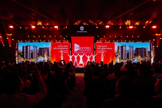 Masterise Homes ra mắt Masteri Park Place – Giao điểm năng lượng giữa lòng đô thị biểu tượng The Global City Tiếp nối thành công của dòng sản phẩm Masteri Collection được phát triển bởi Masterise Homes, Masteri Park Place được bảo chứng chất lượng vượt trội, phong cách sống quốc tế, pháp lý vững vàng