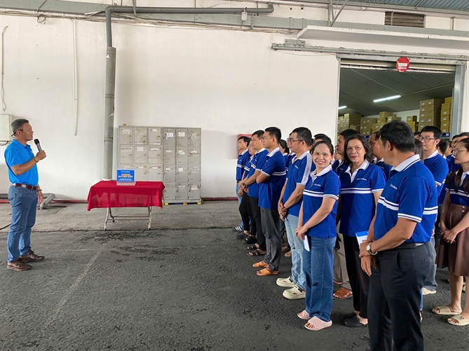 Duoc Hau Giang phat dong quyen gop, chia se tam long den voi nguoi dan vung bao lu