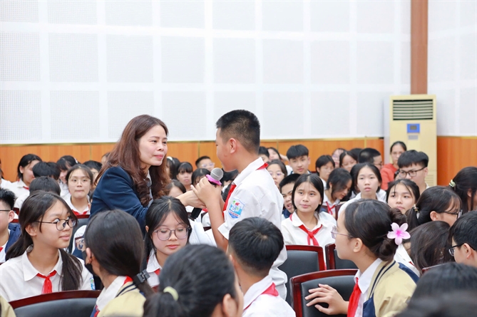 Luật sư giao lưu với học sinh về các tình huống pháp luật