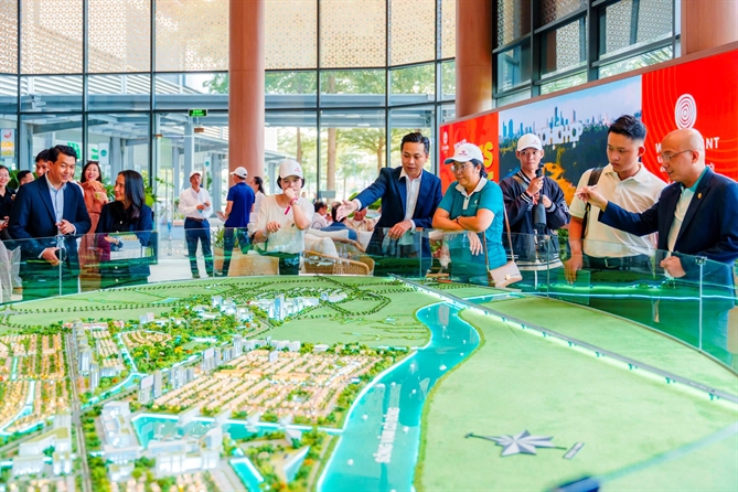 Phía sau những đổi thay của bất động sản phía Tây TP.HCM Người mua, bao gồm nhà đầu tư phía Bắc vào đón đầu hạ tầng khu Tây TP.HCM.