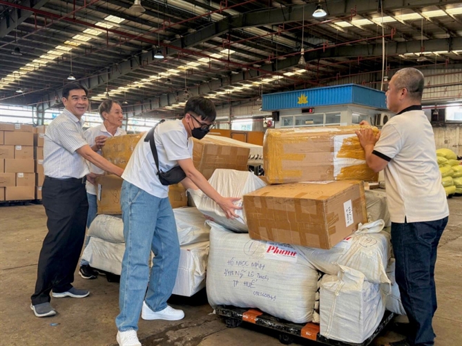 Vietnam Airlines mong muốn góp sức hỗ trợ đồng bào vùng bão lũ vượt qua khó khăn, ổn định cuộc sống