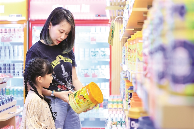 Vinamilk: 50 năm tiên phong, khẳng định tầm vóc Việt trên bản đồ sữa thế giới Vinamilk ứng dụng công nghệ tiên tiến cho ra đời các sản phẩm mới, mang đến chất lượng tốt nhất cho người tiêu dùng.