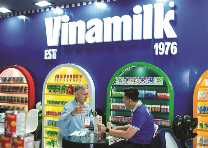 Vinamilk: 50 năm tiên phong, khẳng định tầm vóc Việt trên bản đồ sữa thế giới Đưa sản phẩm đến 65 thị trường xuất khẩu, Vinamilk đã khẳng định thương hiệu sữa Việt trên bản đồ ngành sữa thế giới.