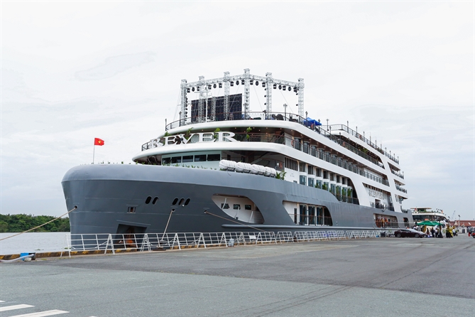 To hop van hoa - giai tri tren song