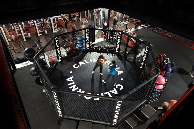 California Fitness & Yoga khai trương CLB Ba Tháng Hai