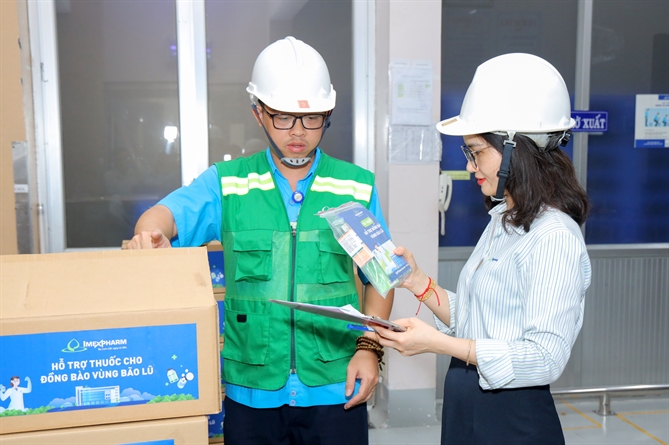 Trong tháng 11 và 12/2025, hàng ngàn túi thuốc nghĩa tình được gửi đến bà con vùng lũ thông qua các đơn vị y tế. Ảnh: Imexpharm.