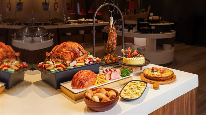 Don Giang sinh va Giao thua ruc ro cung dai tiec hai san tai Novotel Saigon Centre