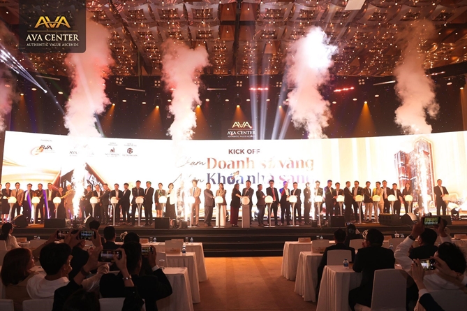 Sự kiện Kick-off AVA Center: Chạm doanh số vàng - Nhận khoá nhà sang Khoảnh khắc thực hiện nghi thức Kick-off
