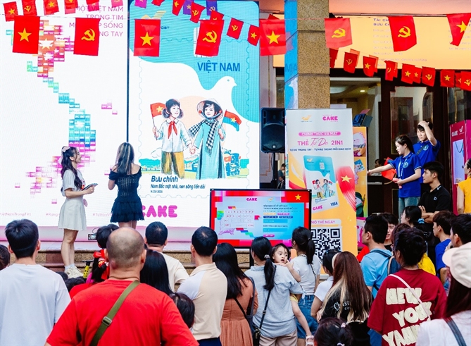 Cake hợp tác mở rộng sản phẩm với nhiều đối tác lớn. Ảnh: Sự kiện ra mắt thẻ Tự Do 2in1 kết hợp cùng Vietnam Post