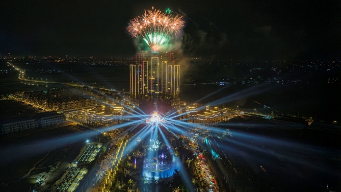 Chào năm mới giữa xanh tươi tại đại nhạc hội Countdown 2026 khắp ba miền của Ecopark Bữa tiệc âm thanh, ánh sáng pháo hoa tại Eco Central Park Countdown