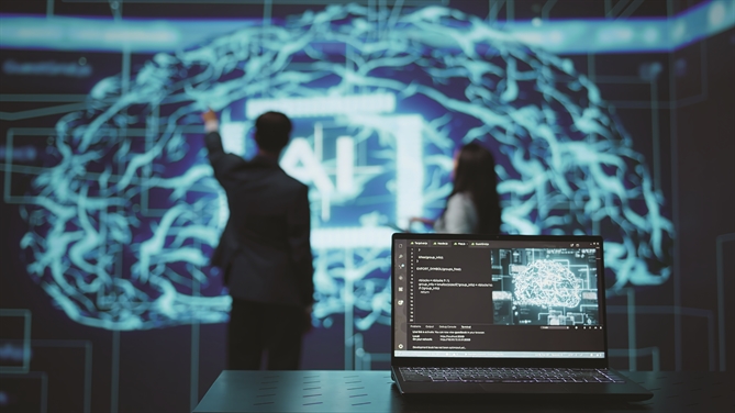 Giờ đây, trong cuộc đua trí tuệ nhân tạo (A.I), họ đang phải đối mặt với một thực tế tàn khốc hơn: hoặc là chuyên biệt hóa đến mức cực đoan, hoặc là bị “nghiền nát” bởi chính những nền tảng mà họ đang dựa vào để tồn tại. Ảnh: Shutterstock.com.