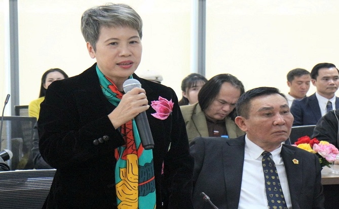 Bà Lê Thị Bích Ngọc - Tổng Biên tập Tạp chí Nhịp Cầu Đầu Tư khẳng định ALOV có dư địa lớn để phát triển các hoạt động thiết thực hướng tới kiều bào