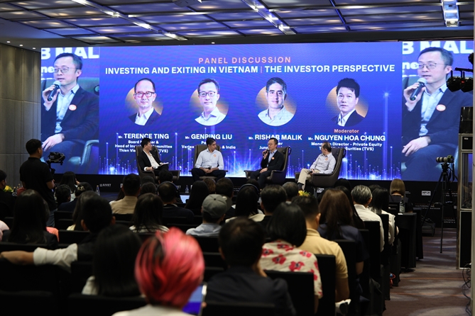 Theo các diễn giả, Một trong những thế mạnh lớn nhất của Việt Nam là đội ngũ nhân sự kỹ thuật. Với khoảng 500.000 đến 600.000 kỹ sư đang tăng trưởng nhanh chóng. Ảnh: TL. 