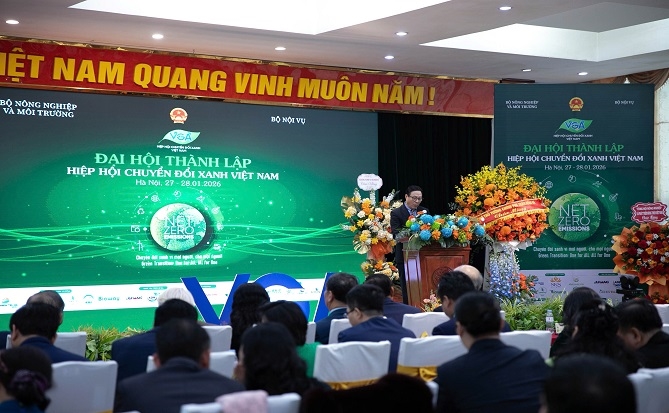 Ông Đặng Huy Đông, Chủ tịch Hiệp hội Chuyển đổi xanh Việt Nam phát biểu tại chương trình