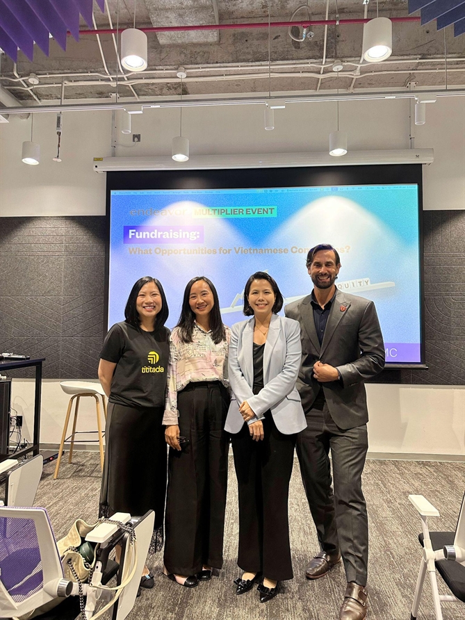 Từ trái sang phải: Bà Nguyễn Thị Hương Giang (CEO & Co-founder, Tititada), Bà Nguyễn Lan Anh (Giám đốc Endeavor Việt Nam), Bà Lê Hoàng Uyên Vy (Founding Managing Partner, Do Ventures) và Ông Vinnie Lauria (Golden Gate Ventures)