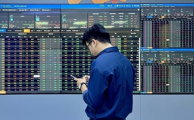 Ở góc nhìn phân tích, Công ty Chứng khoán Yuanta Việt Nam cho rằng, Nghị quyết 79 đến thị trường chứng khoán thông qua ba cơ chế truyền dẫn chính. 