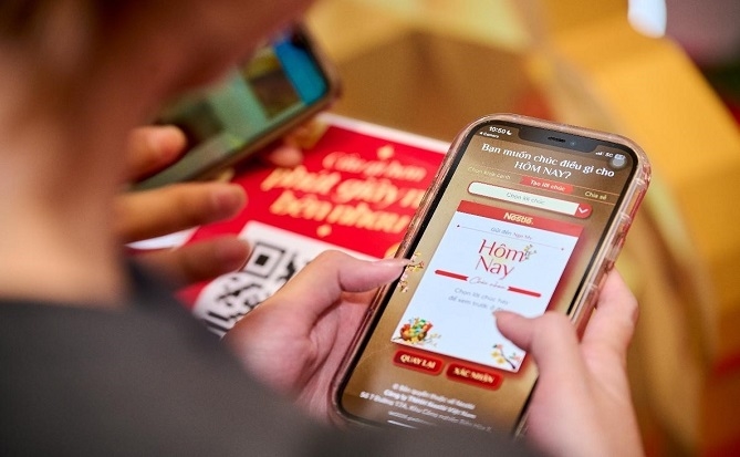 Người tiêu dùng trải nghiệm hoạt động “Lịch Tết Hôm Nay” và nhận được nhiều phần quà hấp dẫn từ Nestlé Việt Nam