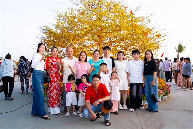 Green Paradise Tet Fesst là điểm đến du xuân yêu thích của nhiều gia đình đa thế hệ