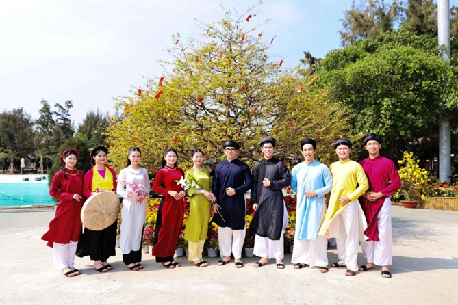 Lễ hội xuân Cần Giờ hút du khách mọi lứa tuổi bởi những trải nghiệm độc đáo, mới mẻ