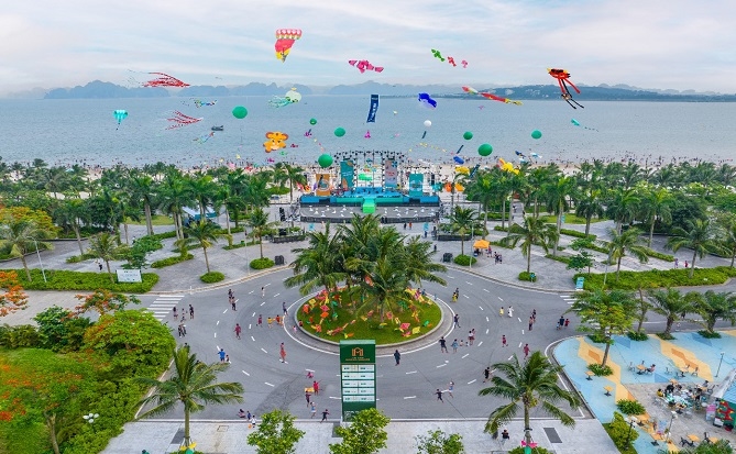 Đệm phố đi bộ thương mại ra quảng trường biển và tắm tại Hạ Long Marina. Nguồn ảnh: BIM Group