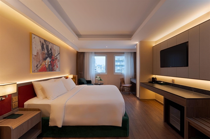 NiK Hotel Thi Sách - Phòng Premier City View 