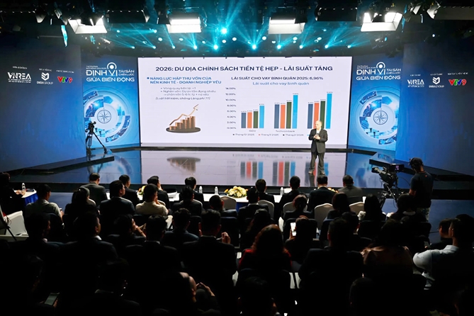 PGS.TS Trần Đình Thiên, nguyên Viện trưởng Viện Kinh tế Việt Nam, thành viên Hội đồng Tư vấn chính sách của Thủ tướng