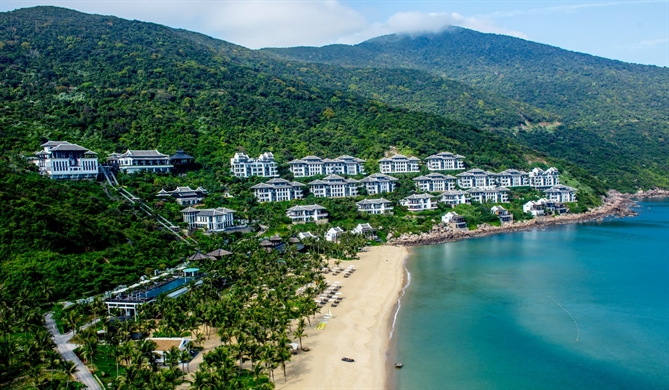 InterContinental Danang Sun Peninsula Resort được thiết kế bởi Bill Bensley. Ảnh: Ánh Dương