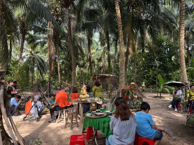 Làng cổ 200 năm miền sông nước