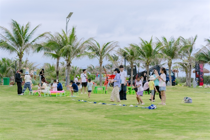 CaraWorld đang trở thành điểm đến hấp dẫn thu hút đông đảo du khách tham quan và trải nghiệm.