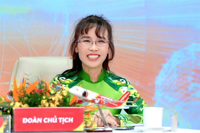 Chủ tịch HĐQT Vietjet – Tiến sĩ Nguyễn Thị Phương Thảo cho biết Vietjet không chỉ vận chuyển hành khách, Vietjet kết nối những nền kinh tế, những giấc mơ và tương lai. Ảnh: Tài Nguyễn.