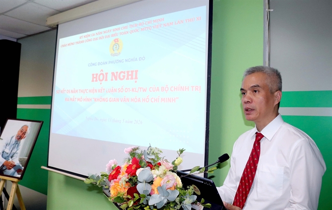 Bí thư Đảng ủy phường Nghĩa Đô Nguyễn Hồng Sơn phát biểu tại Hội Nghị