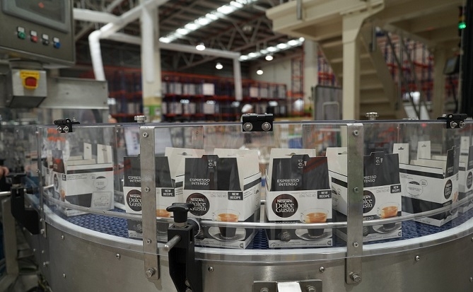 Dây chuyền sản xuất viên nén NESCAFÉ Dolce Gusto sử dụng nguyên liệu thô hoàn toàn, giúp gia tăng giá trị hạt cà phê Việt Nam