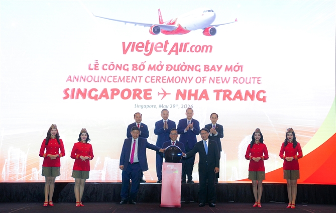 Vietjet tăng kết nối đến thành phố biển hàng đầu Việt Nam thông qua trung tâm hàng không châu Á - Thái Bình Dương Vietjet mở đường bay Nha Trang – Singapore trước sự chứng kiến của Tổng Bí thư, Chủ tịch nước Tô Lâm