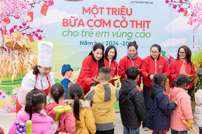 Khi phát triển bền vững không còn là nghĩa vụ mà là lợi thế cạnh tranh Một triệu bữa cơm có thịt do CHIN-SU cùng Quỹ Trò nghèo Vùng cao thực hiện.