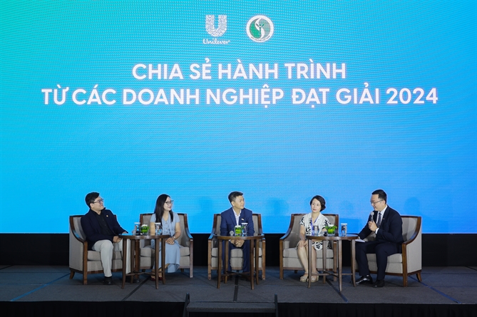 Mùa giải 2024 với các giải pháp ấn tượng đã tạo sức bật mạnh mẽ, hứa hẹn nhiều ý tưởng bùng nổ cho Cuộc thi “Giải pháp Đổi mới Tuần hoàn Nhựa 2026”