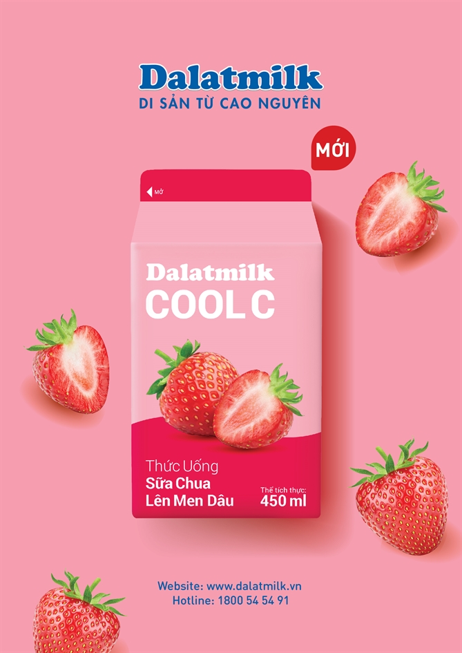 Thức uống sữa chua lên men Dâu Dalatmilk Cool C vừa ra mắt có gì đặc biệt? Với dung tích 450ml và thiết kế tiện lợi, sản phẩm phù hợp với nhịp sống năng động của học sinh, sinh viên và người trẻ tại đô thị, giúp người dùng dễ dàng mang theo khi học tập, làm việc hoặc tham gia các hoạt động ngoài trời
