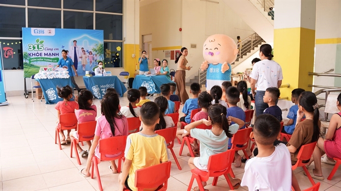 Hệ thống Y tế 315 đồng hành chăm sóc sức khỏe trẻ em tại Phoenix Orphanage