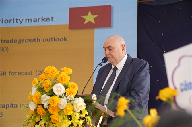 DHL Supply Chain động thổ DHL North Logistics Campus, tăng cường kết nối chuỗi cung ứng tại miền Bắc Ông Steve Walker_CEO DHL Supply Chain cụm Thái Lan - Việt Nam phát biểu tại Lễ động thổ DHL North Logistics Campus