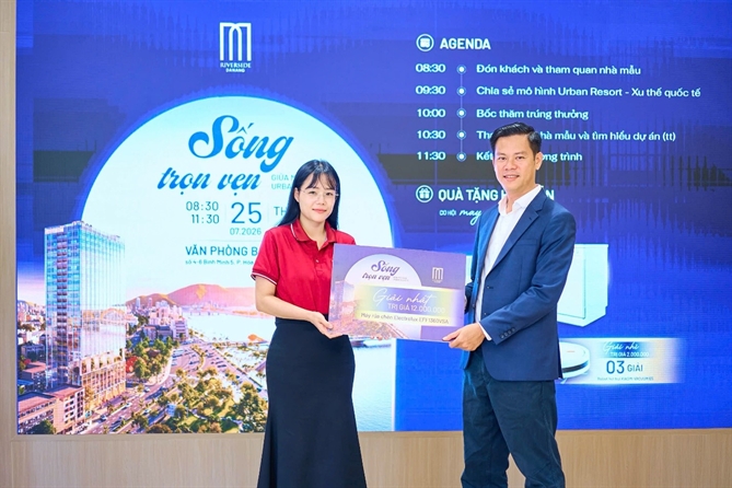 Khách hàng may mắn đạt giải Nhất tại sự kiện