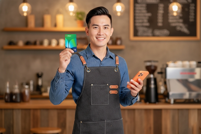 Chỉ với 1 chiếc điện thoại và 1 chiếc thẻ, hộ kinh doanh có thể xử lý mọi giao dịch