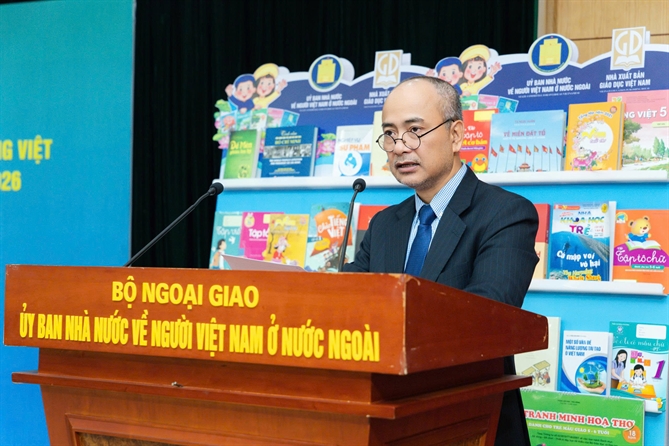 50 giáo viên mang hạt giống tiếng Việt trở về, tiếp tục gieo mầm ở 14 quốc gia ông Nguyễn Trung Kiên ghi nhận tinh thần học tập nghiêm túc, trách nhiệm và tâm huyết của các thầy cô.