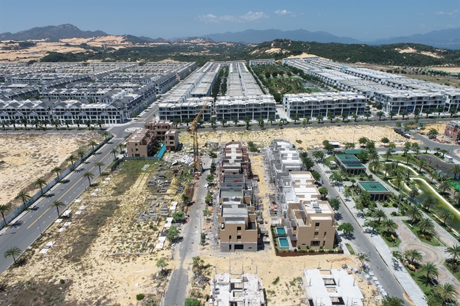 Hai tiểu khu Ma Rốc và Hy Lạp tại Sông Town đang hoàn tất các hạng mục phục vụ kế hoạch bàn giao.