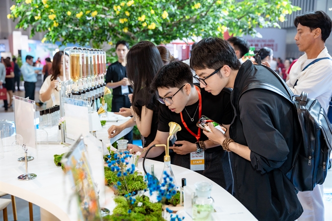 Ngày khai mạc Nam Long Experience 2026: Bùng nổ với hàng nghìn khách check-in, xem nhà và trải nghiệm